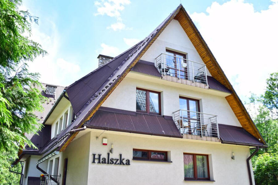 Villa Halka guest rooms in the centre of Zakopane in Poland Tatry mountains holidays 06