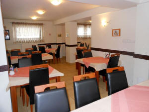 Villa Halka guest rooms in the centre of Zakopane in Poland Tatry mountains holidays 42